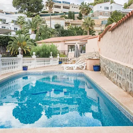 Nyaraló Amazing In With Outdoor Swimming Pool